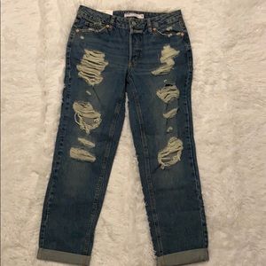Brand New Garage Ex-Boyfriend Jeans. Size 5, 27W
